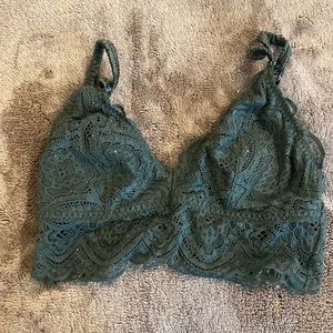 xs gilly hicks bralette